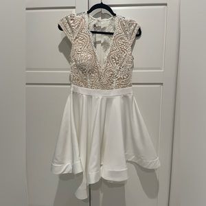 Luxxel Large White Lace Dress
